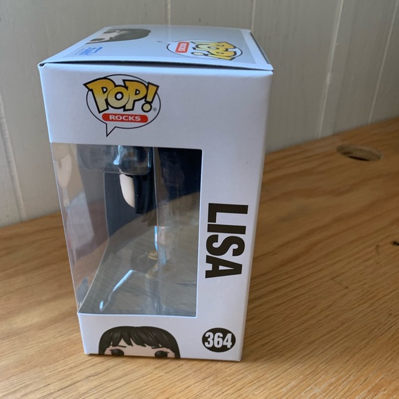 NIB Blackpink Lisa Funko Pop! Vinyl Figure #364 - Picture 8 of 10